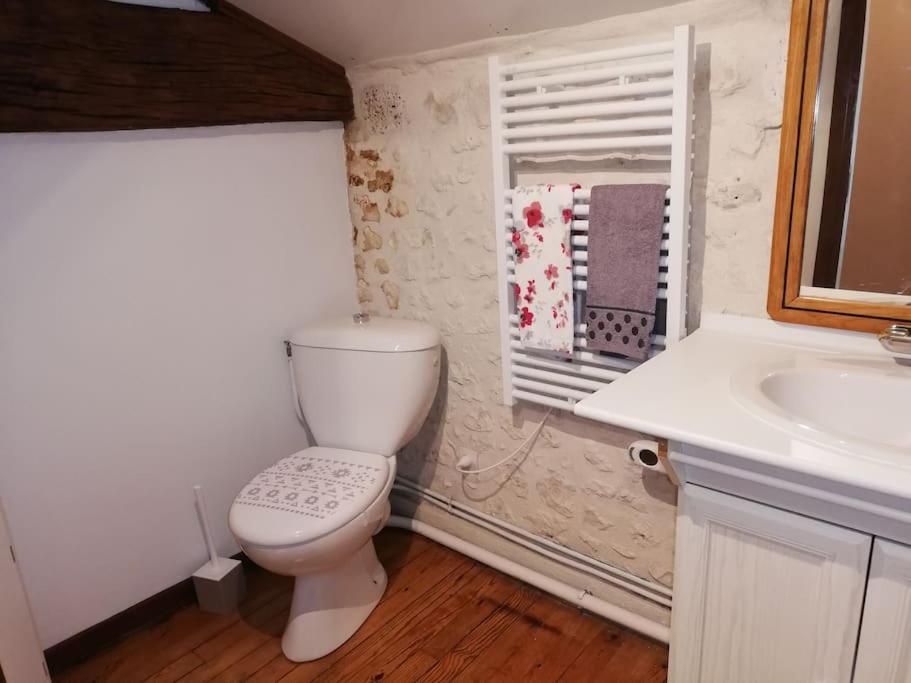 Maison Charentaise A La Campagne Becheresse Exteriér fotografie
